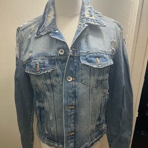 Zara Trafaluc Jeans Jacket Women’s L Blue Light Wash Distressed Denim Button Up